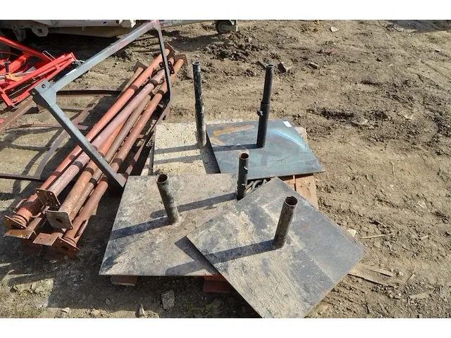 5 metalen parasolvoeten - afbeelding 4 van  4