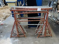 5 metalen schragen - afbeelding 1 van  4