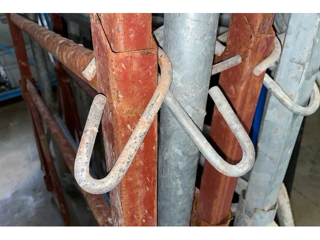 5 metalen schragen - afbeelding 3 van  4