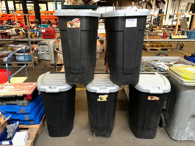 5 mobiele afvalcontainers - afbeelding 1 van  3