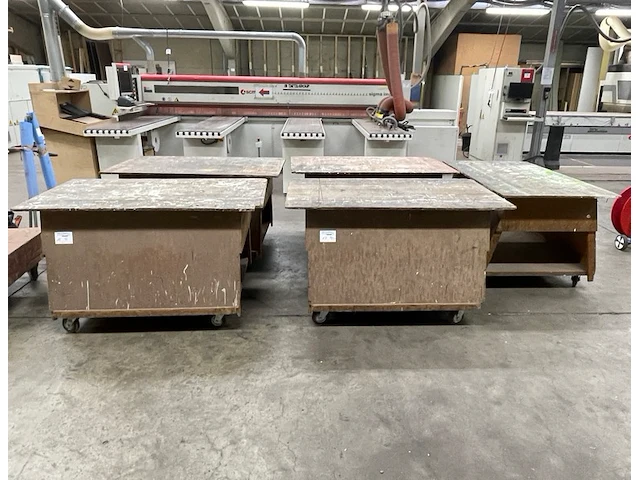5 mobiele werktafels - afbeelding 1 van  5