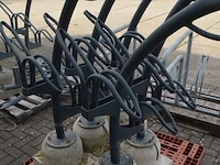 5 moderne grijs metalen fietsenrekken (zonder pvc pallet) - afbeelding 4 van  4