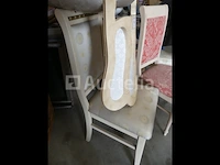 5 niet-overeenkomende stoelen - afbeelding 2 van  5