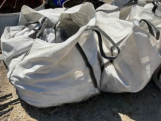 5 nylon bigbags inhoudende partij divers bevestigingsmateriaal - afbeelding 8 van  9