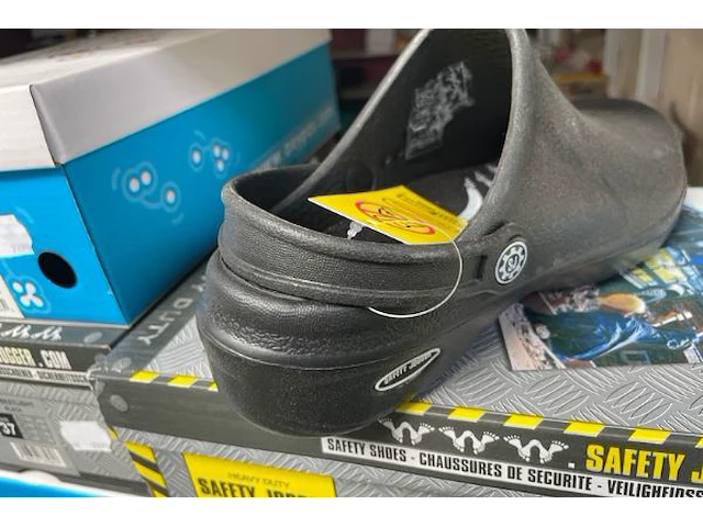 5 paar veiligheidsschoenen - afbeelding 3 van  6