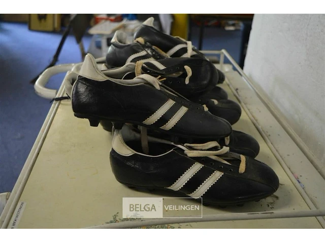 ±5 paar voetbalschoenen div maten - afbeelding 4 van  4