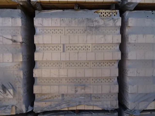 5 pal gele gevelstenen 29x9x9cm - afbeelding 2 van  4