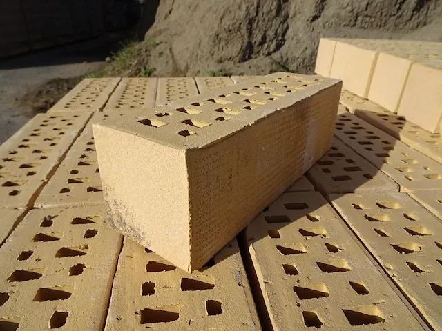 5 pal gele gevelstenen 29x9x9cm - afbeelding 4 van  4