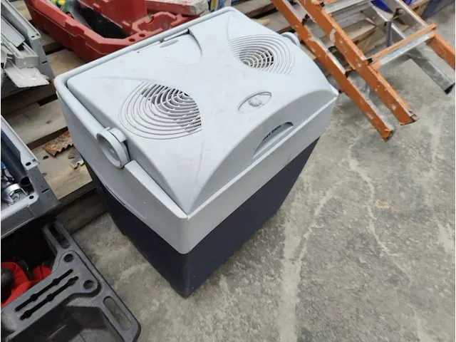 5 paletten divers aannemers materiaal - afbeelding 3 van  11