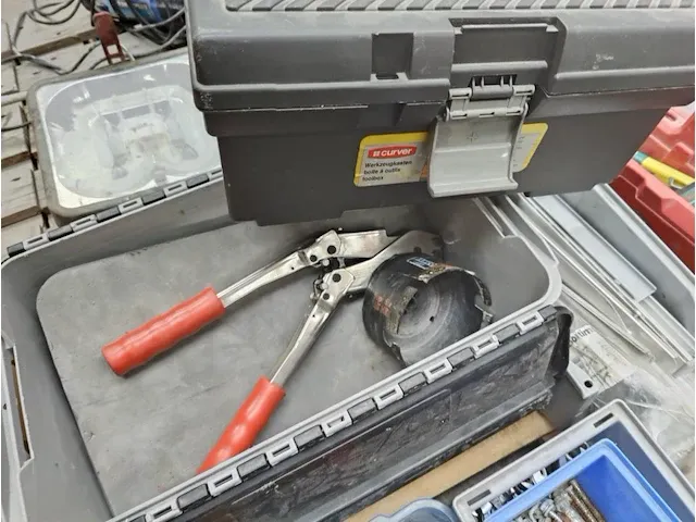 5 paletten divers aannemers materiaal - afbeelding 11 van  11