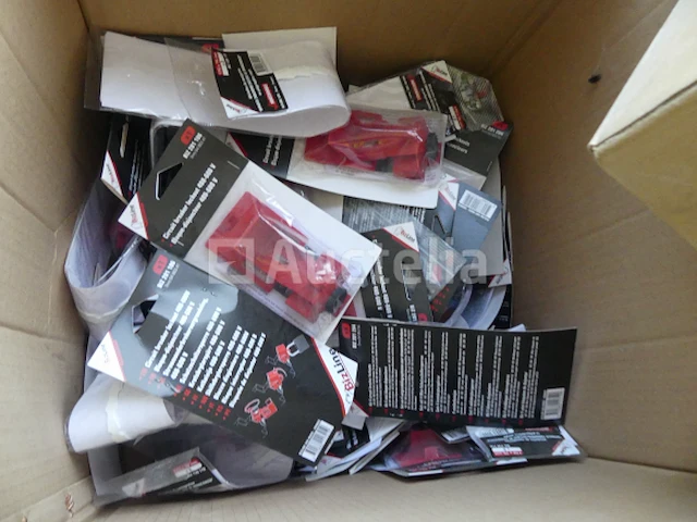 5 pallets met elektrische apparatuur - afbeelding 7 van  23