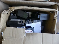 5 pallets met elektrische apparatuur - afbeelding 9 van  23