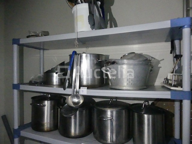 5 pannen, 2 zeven en keukengerei - afbeelding 1 van  5