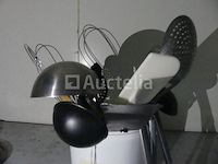 5 pannen, 2 zeven en keukengerei - afbeelding 4 van  5