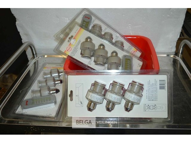 ±5 perel lamphouder met afstandbediening - afbeelding 1 van  4