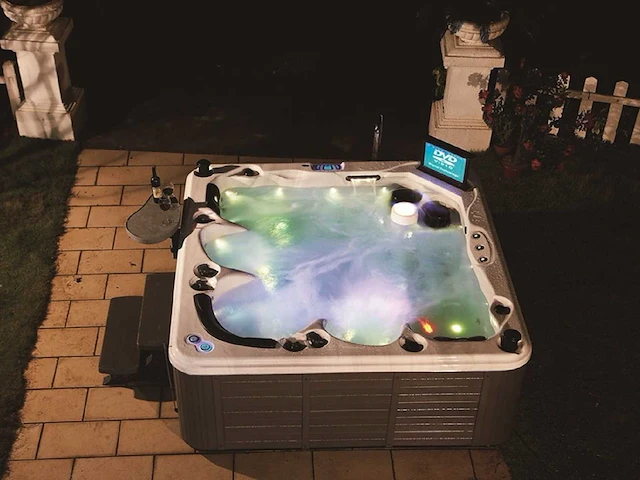 5-persoons buitenspa met balboa wifi - afbeelding 8 van  34