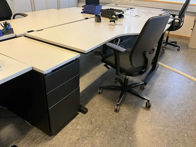 5-persoons bureau eiland steelcase - afbeelding 4 van  23