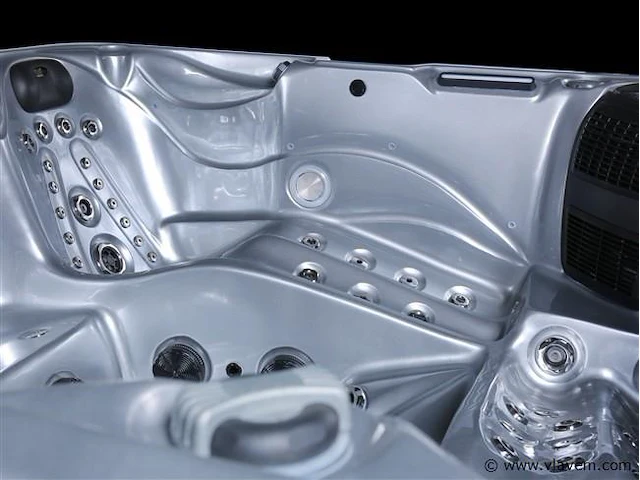 5 persoons outdoor spa met waterjets 210x210cm - afbeelding 13 van  13