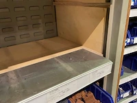 5 rekken met inhoud - afbeelding 3 van  7