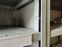 5 rekken met inhoud - afbeelding 4 van  10