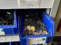 5 rekken met inhoud - afbeelding 6 van  10
