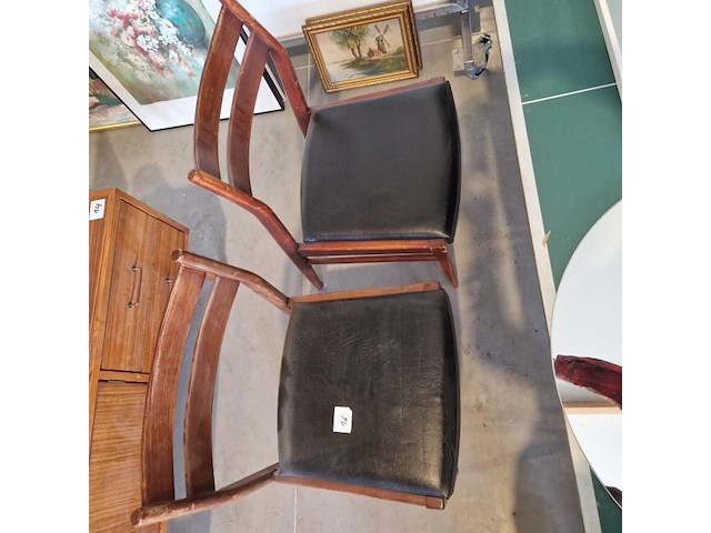 5 retro stoelen - afbeelding 1 van  2