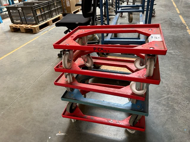 5 rolkarretjes - afbeelding 1 van  4