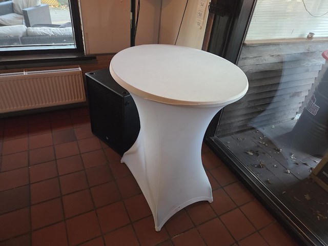 5 ronde partytafels - afbeelding 1 van  3