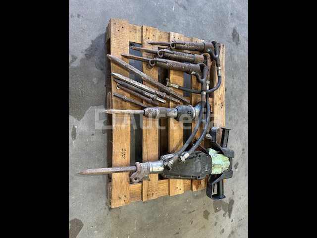 5 rotsbrekers 5 kettingen - afbeelding 1 van  1