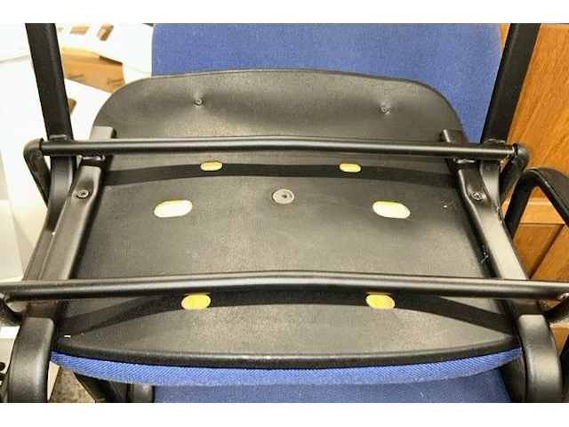 5 stoelen - afbeelding 5 van  5