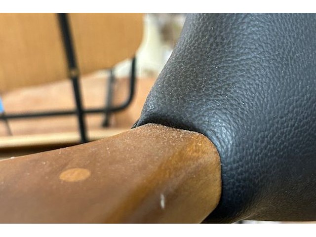 5 stoelen - afbeelding 3 van  7