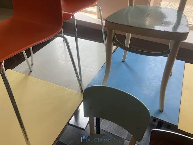 5 tafels en 10 stoelen - afbeelding 3 van  8