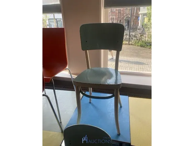 5 tafels en 10 stoelen - afbeelding 6 van  8