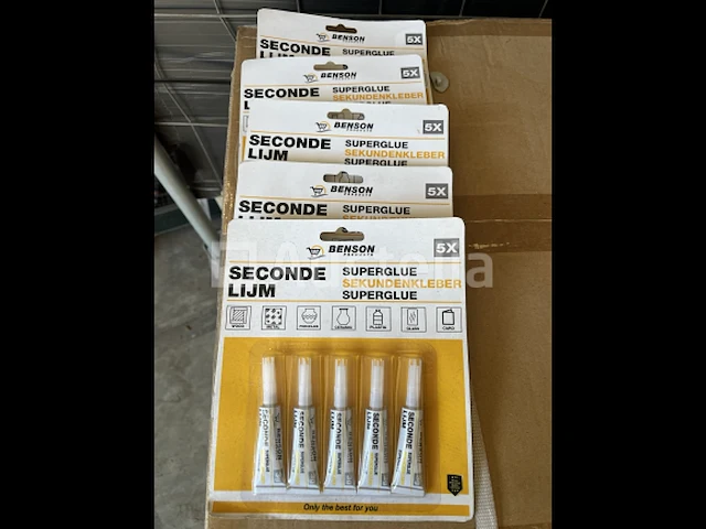 5 verpakkingen a 5 tubes secondelijm - afbeelding 1 van  2