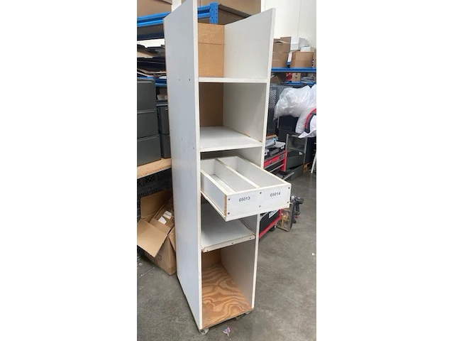 5 x magazijnkasten - hoogte : +/- 180 cm. breedte : 38 cm. diepte : 50 cm. - afbeelding 6 van  6