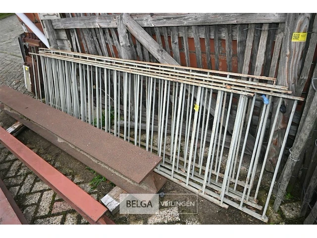 5 x metalen balustrade - afbeelding 1 van  4
