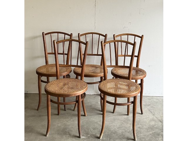 5 x oude, houten "thonet" stoelen met rieten zitting - afbeelding 1 van  2