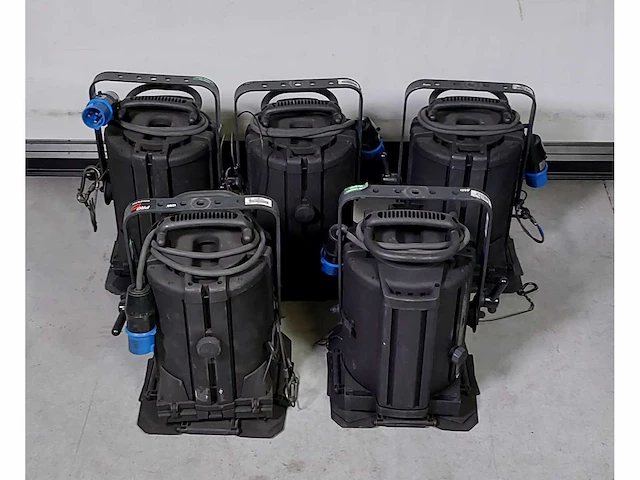 5 x selecon rama fresnel 1200w cee16b3 - afbeelding 1 van  6
