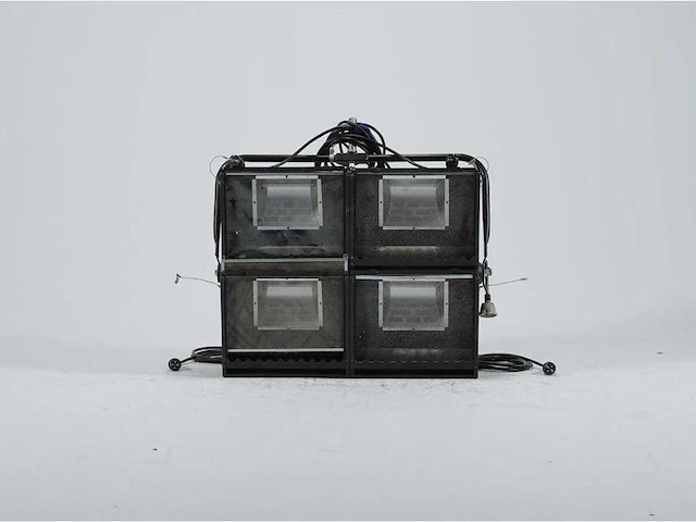 5 x strand lighting iris 4 4x1250w - afbeelding 2 van  3