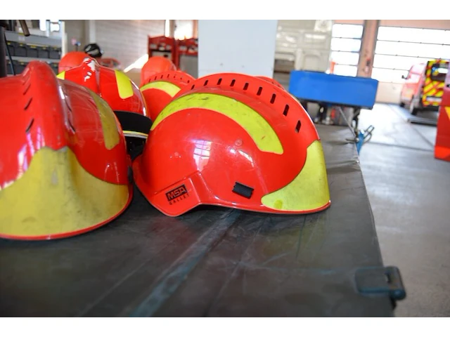 5 x technische helmen - afbeelding 4 van  4