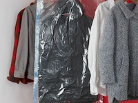 5 x vacuum zak met kapstok - l70 x h130 cm. - compatibel met ieder type stofzuiger - plaatsbesparend - afbeelding 3 van  4