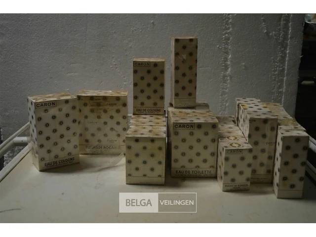 ±50 div soorten klassieke parfums - afbeelding 1 van  4