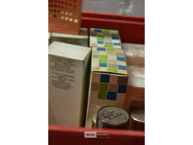 ±50 div soorten klassieke parfums - afbeelding 6 van  6