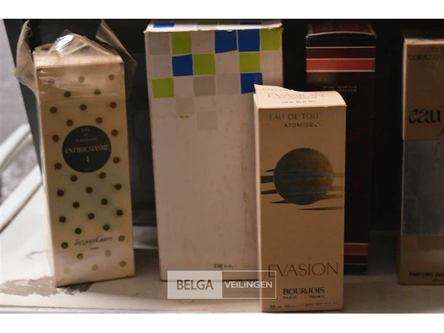 ±50 div soorten klassieke parfums - afbeelding 2 van  7