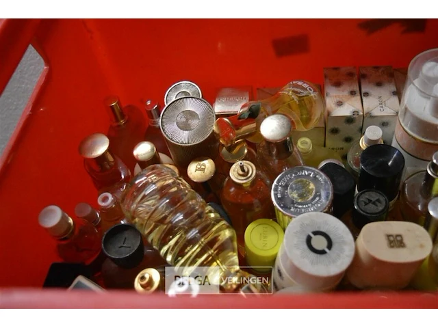 ±50 div soorten klassieke parfums - afbeelding 4 van  6