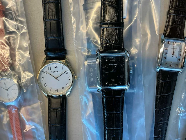 50 diverse horloges rodania en olivier strelli - afbeelding 9 van  15