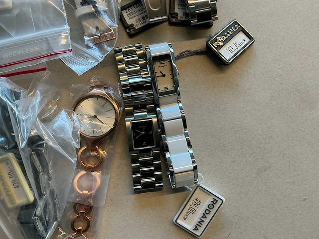 50 diverse horloges rodania - afbeelding 6 van  15