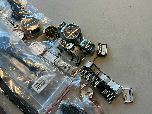 50 diverse horloges rodania - afbeelding 11 van  15