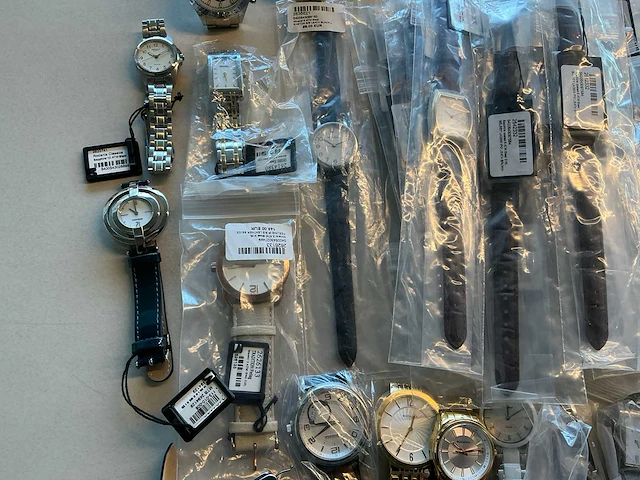 50 diverse horloges rodania - afbeelding 14 van  15