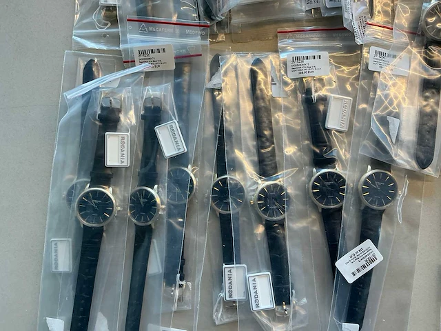 50 diverse horloges rodania - afbeelding 13 van  15